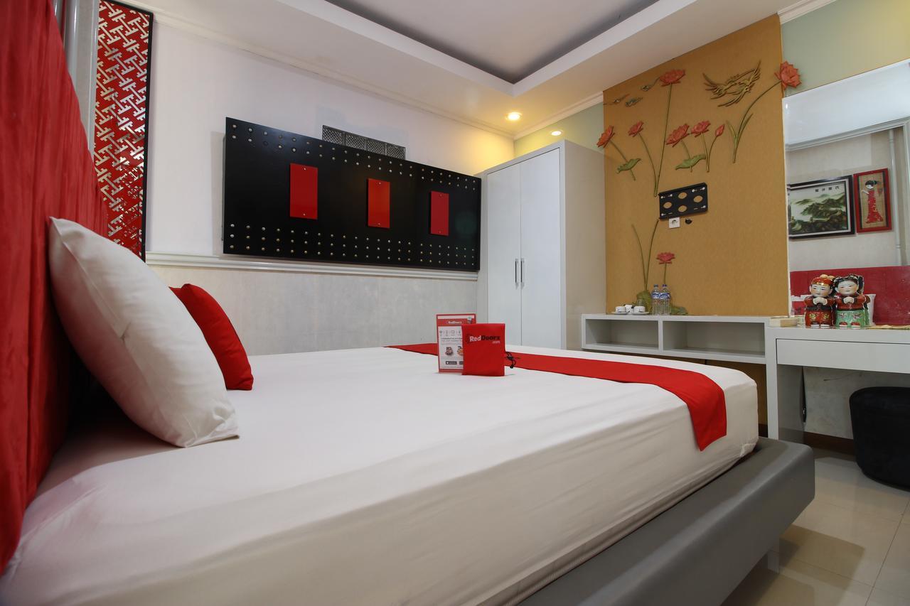 Reddoorz Plus Near Tugu Jogja 2 Yogyakarta Bagian luar foto